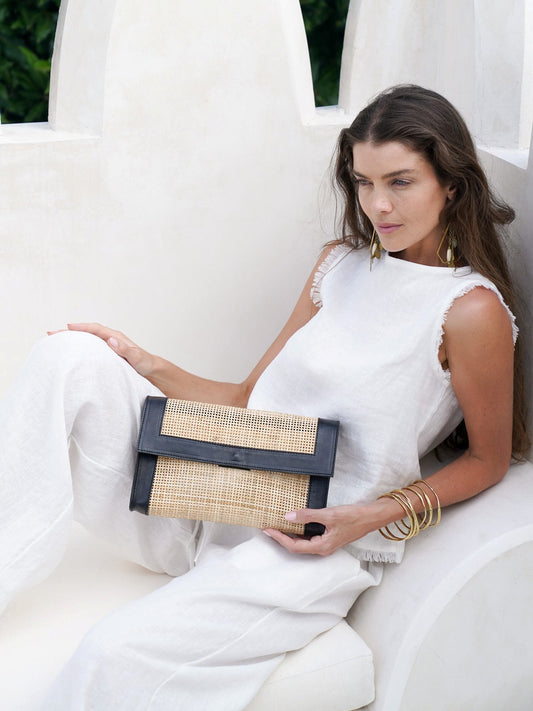 Seoul Clutch Black