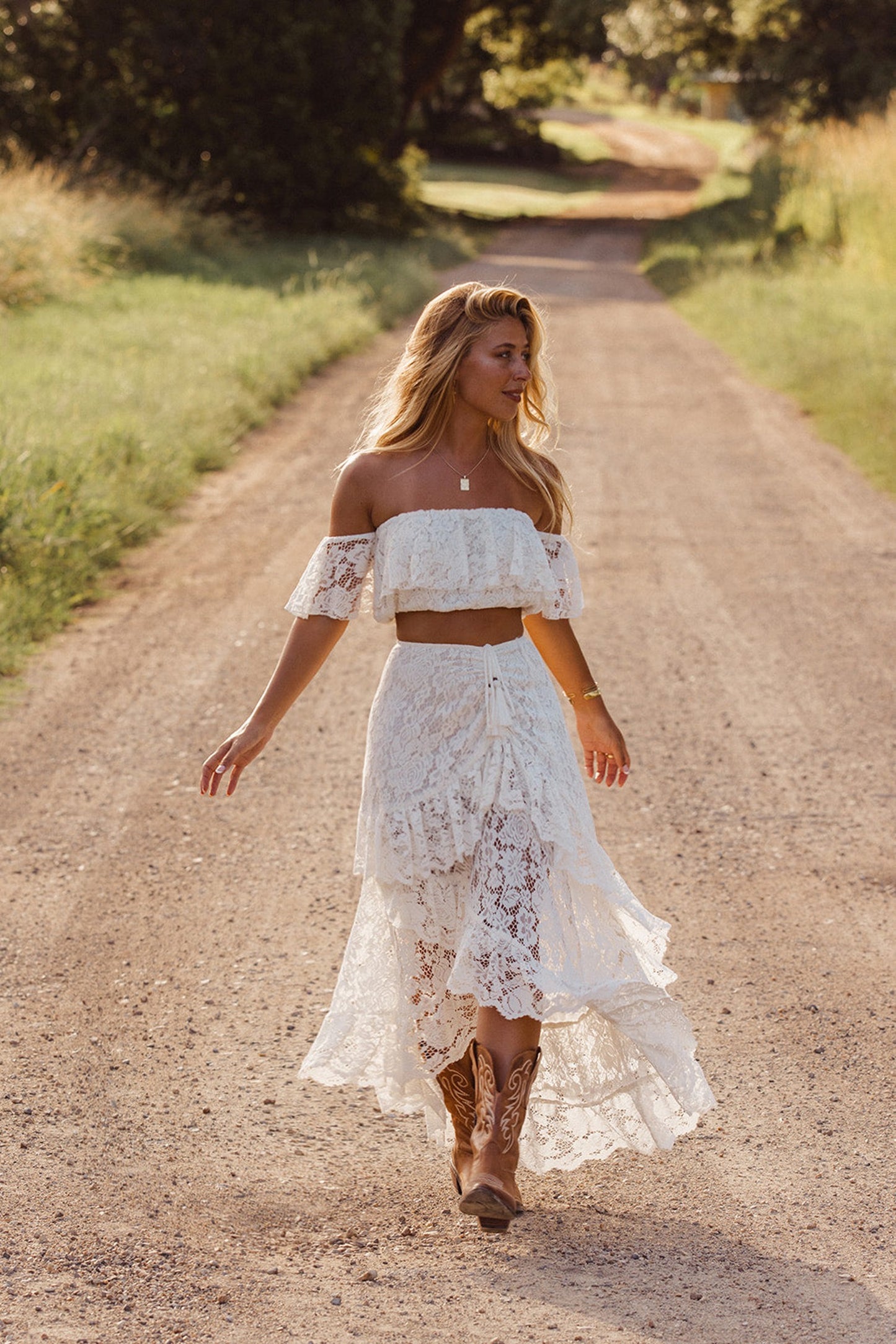 Mary Crop - Off-white Lace