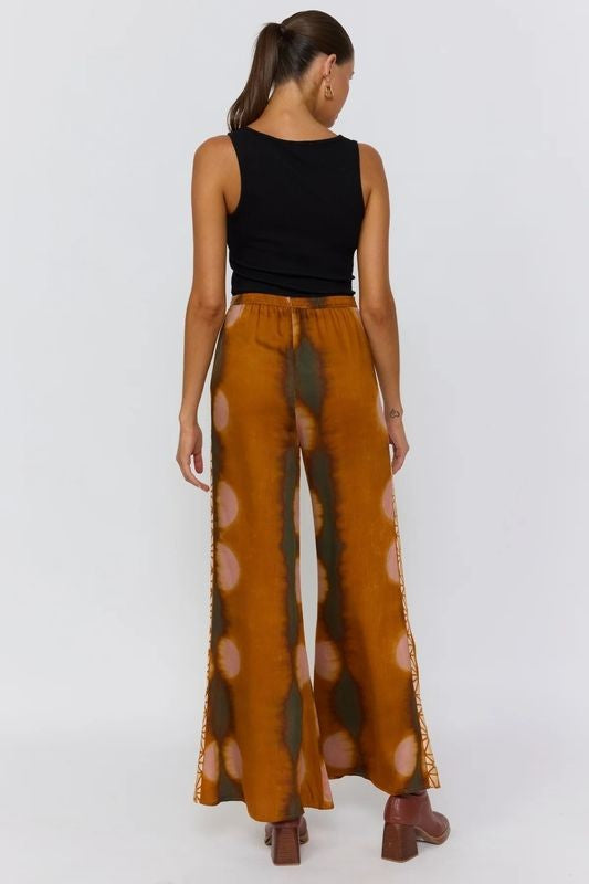 Nadia Flares