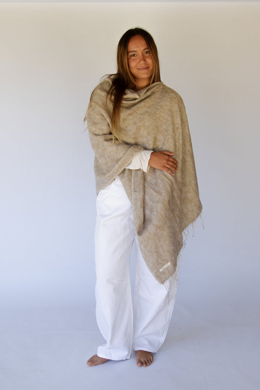 Amara Poncho HAZELNUT